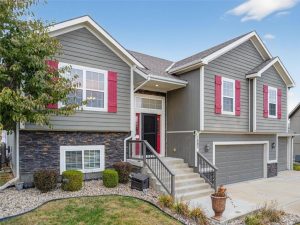 1402-NE-182nd-Street-mls-2585178-image-1