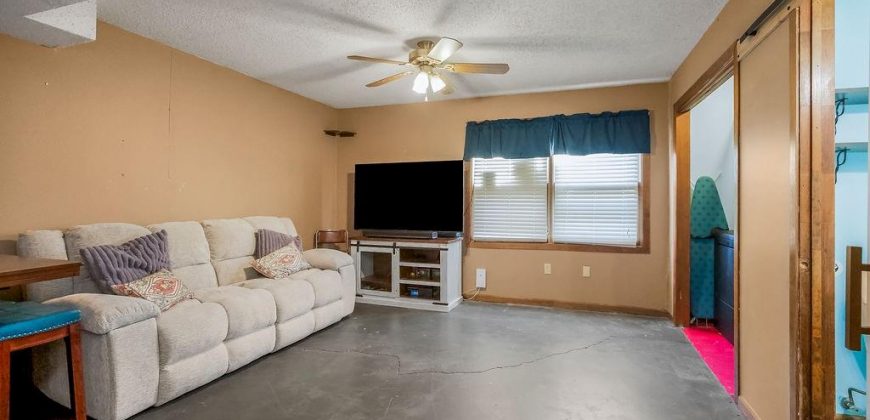 Homes for Sale in Kansas City, MO 64151 | 1924 NW 62nd Terrace