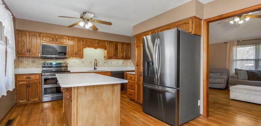 Homes for Sale in Kansas City, MO 64151 | 1924 NW 62nd Terrace