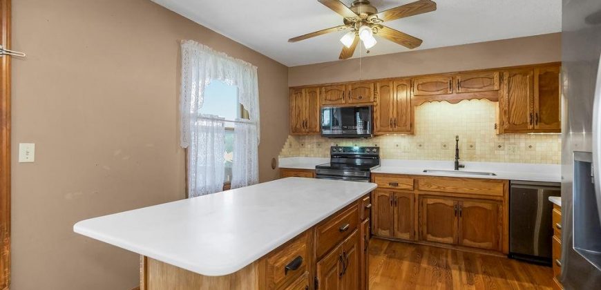 Homes for Sale in Kansas City, MO 64151 | 1924 NW 62nd Terrace