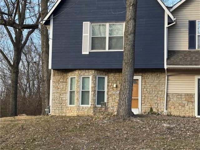 Homes for Sale in Kansas City, MO 64155 | 8418 N Park Court