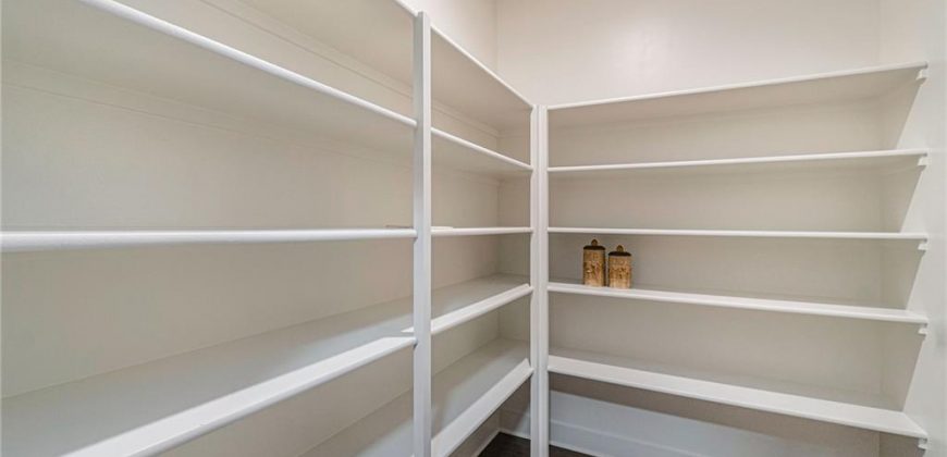 Homes for Sale in Parkville, MO 64152 | 7044  Glenn Lane