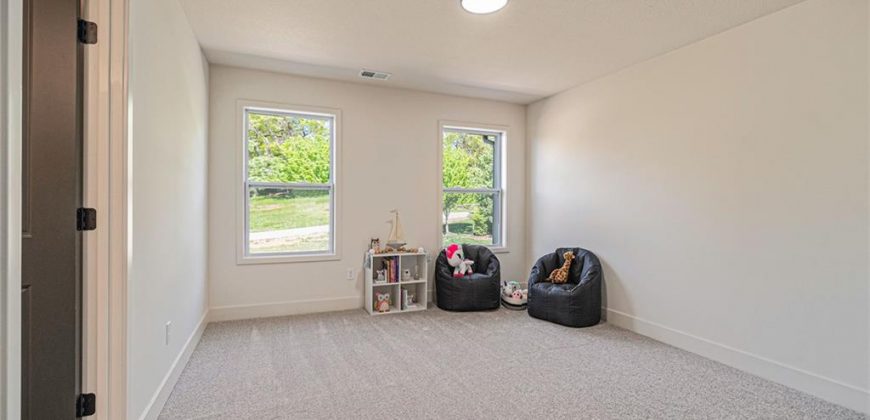 Homes for Sale in Parkville, MO 64152 | 7044  Glenn Lane