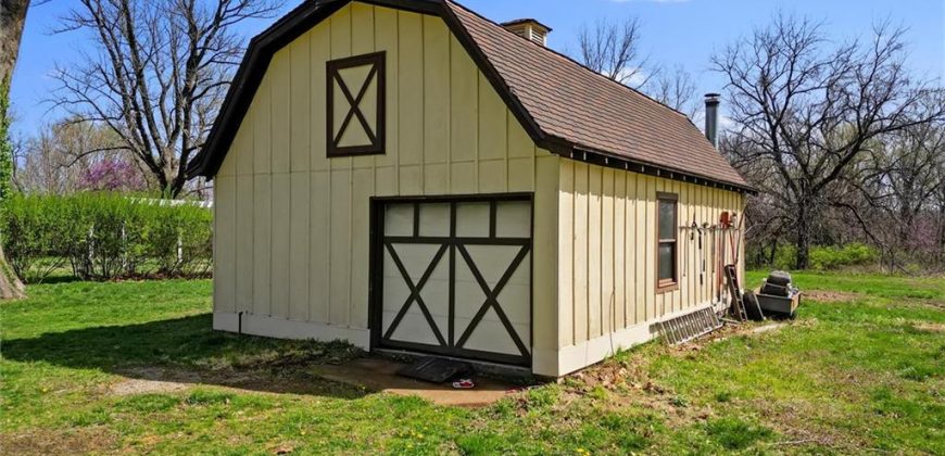 Homes for Sale in Excelsior Springs, MO 64024 | 8  Orchard Place