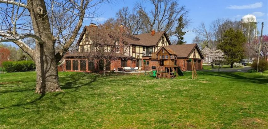 Homes for Sale in Excelsior Springs, MO 64024 | 8  Orchard Place