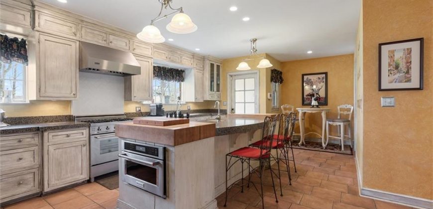 Homes for Sale in Excelsior Springs, MO 64024 | 8  Orchard Place