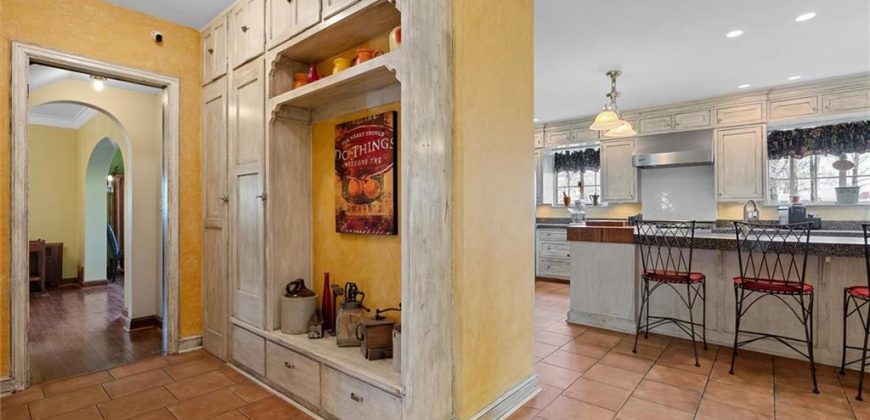 Homes for Sale in Excelsior Springs, MO 64024 | 8  Orchard Place