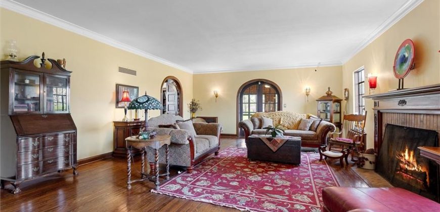 Homes for Sale in Excelsior Springs, MO 64024 | 8  Orchard Place