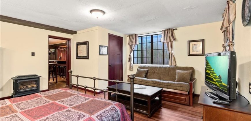 Homes for Sale in Excelsior Springs, MO 64024 | 8  Orchard Place