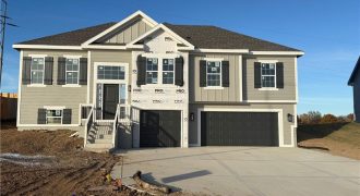 Homes for Sale in Liberty, MO 64068 | 988  Poplar Lane