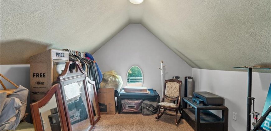 Homes for Sale in Parkville, MO 64152 | 10013 NW Crooked Road