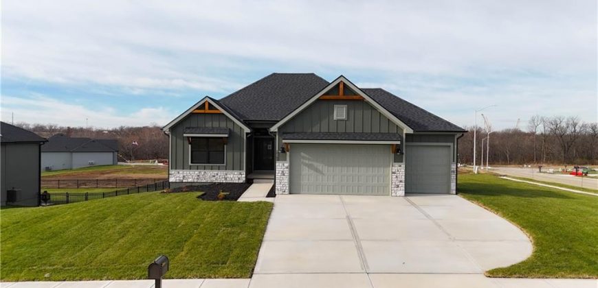 Homes for Sale in Kansas City, MO 64165 | 12160 N Tracy Avenue