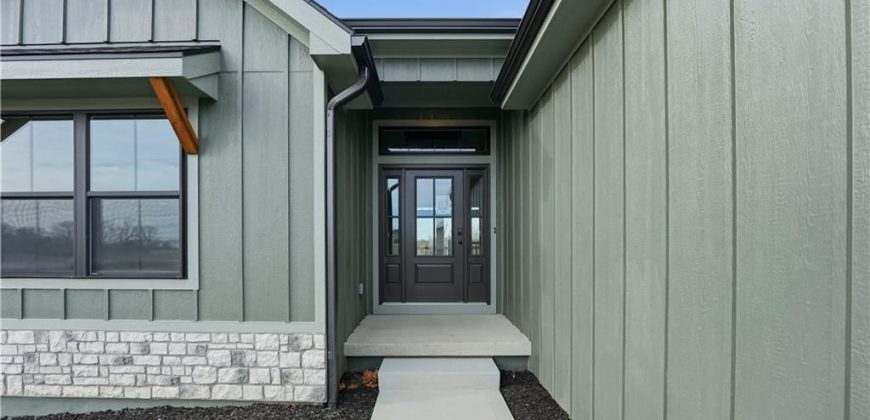 Homes for Sale in Kansas City, MO 64165 | 12160 N Tracy Avenue