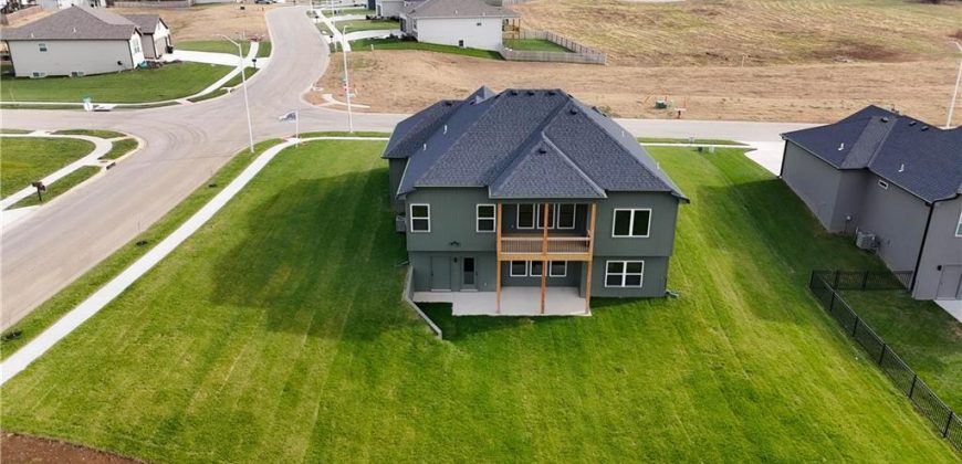 Homes for Sale in Kansas City, MO 64165 | 12160 N Tracy Avenue