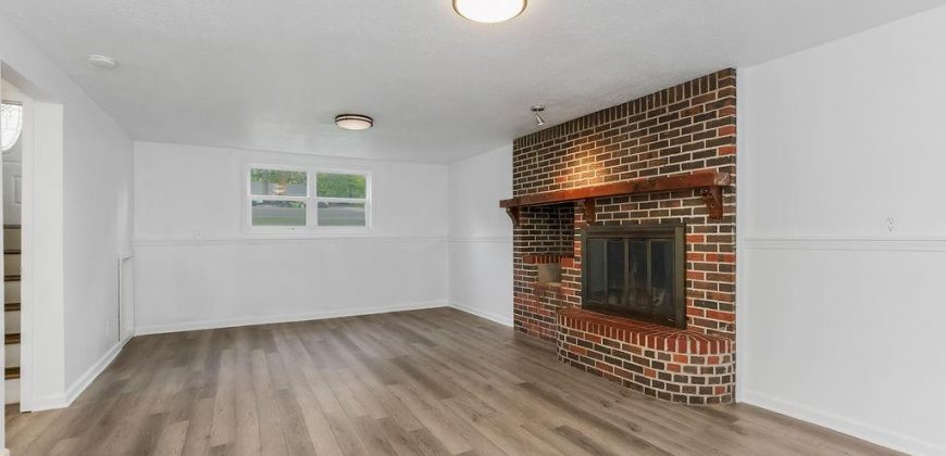 Homes for Sale in Kansas City, MO 64151 | 5007 NW Linden Road