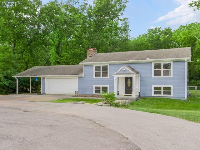 Homes for Sale in Kansas City, MO 64151 | 5007 NW Linden Road