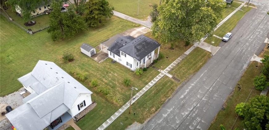 Homes for Sale in Kearney, MO 64060 | 205 E Washington Street