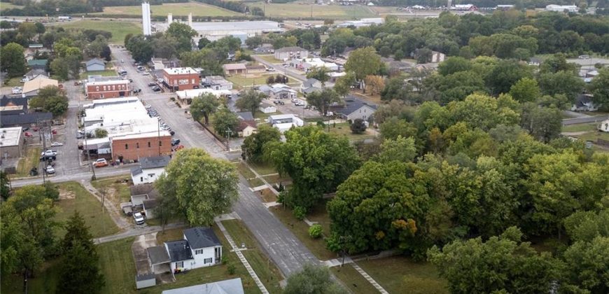 Homes for Sale in Kearney, MO 64060 | 205 E Washington Street