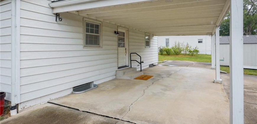 Homes for Sale in Kearney, MO 64060 | 205 E Washington Street