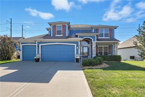 3835-NE-88th-Terrace-mls-2579815-image-1