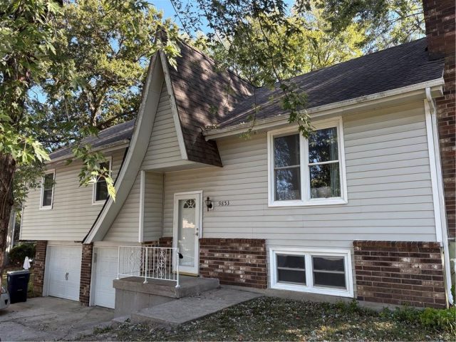 Homes for Sale in Kansas City, MO 64155 | 9853 N Holmes Street