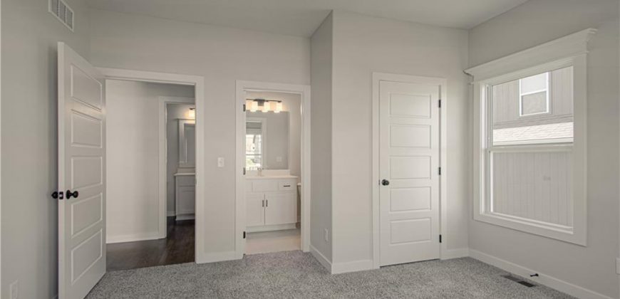 Homes for Sale in Liberty, MO 64068 | 1015  Poplar Lane