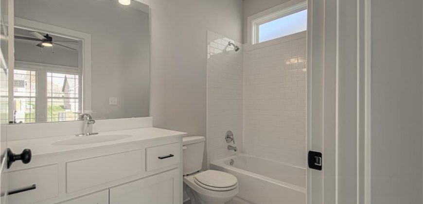 Homes for Sale in Liberty, MO 64068 | 1015  Poplar Lane