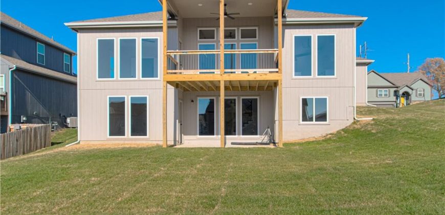 Homes for Sale in Liberty, MO 64068 | 1015  Poplar Lane