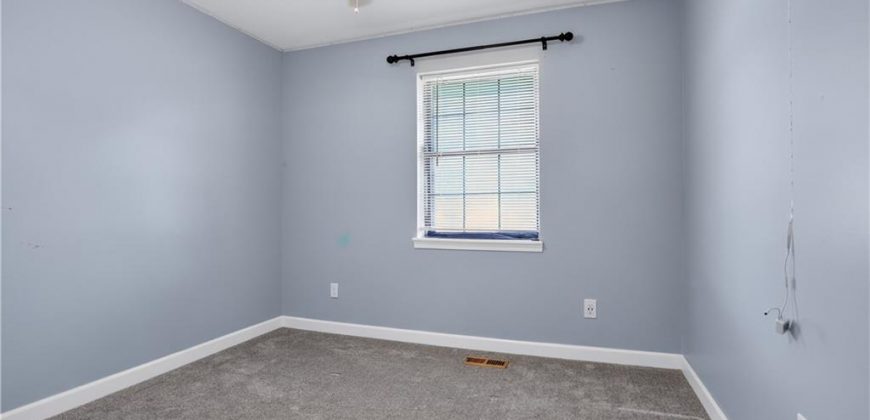 Homes for Sale in Kansas City, MO 64155 | 819 NE Cookingham Drive