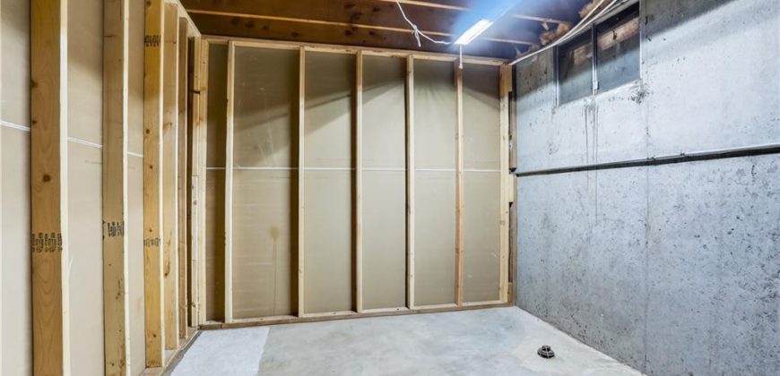 Homes for Sale in Kansas City, MO 64155 | 819 NE Cookingham Drive