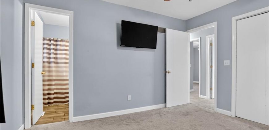 Homes for Sale in Kansas City, MO 64155 | 819 NE Cookingham Drive