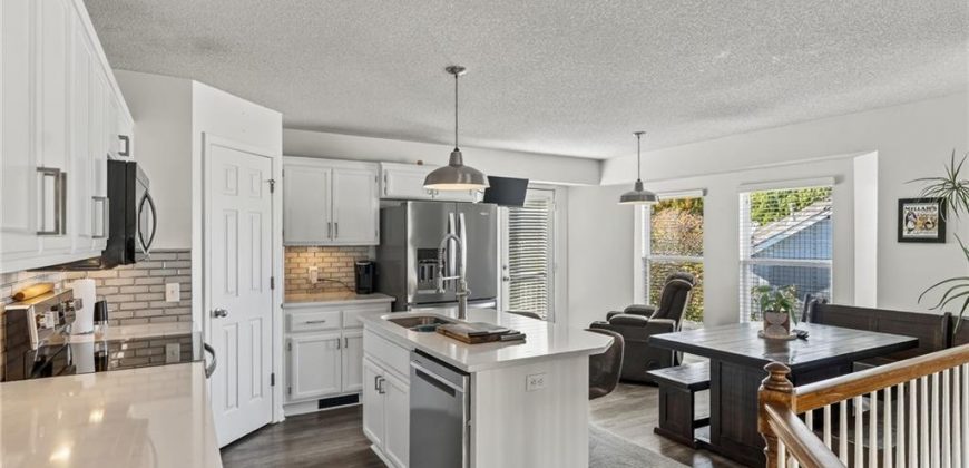 Homes for Sale in Kansas City, MO 64157 | 9305 NE Paw Paw Drive