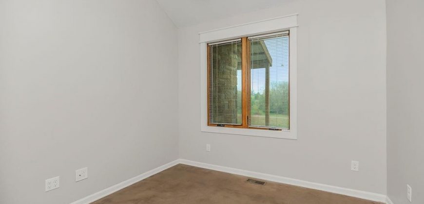 Homes for Sale in Smithville, MO 64089 | 2635  Second Creek Road