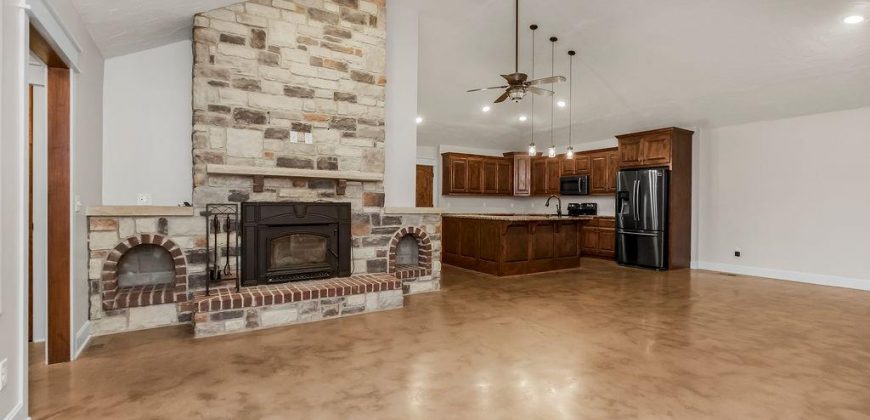 Homes for Sale in Smithville, MO 64089 | 2635  Second Creek Road