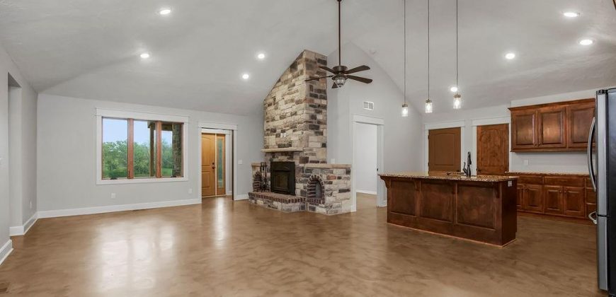 Homes for Sale in Smithville, MO 64089 | 2635  Second Creek Road