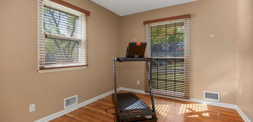 Homes for Sale in Gladstone, MO 64119 | 6719 N BELLEFONTAINE Avenue