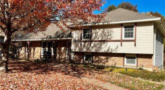 Homes for Sale in Gladstone, MO 64118 | 1612 NE Rosewood Drive