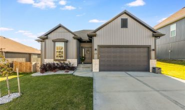 Homes for Sale in Kansas City, MO 64154 | 3925 NW 95th Terrace