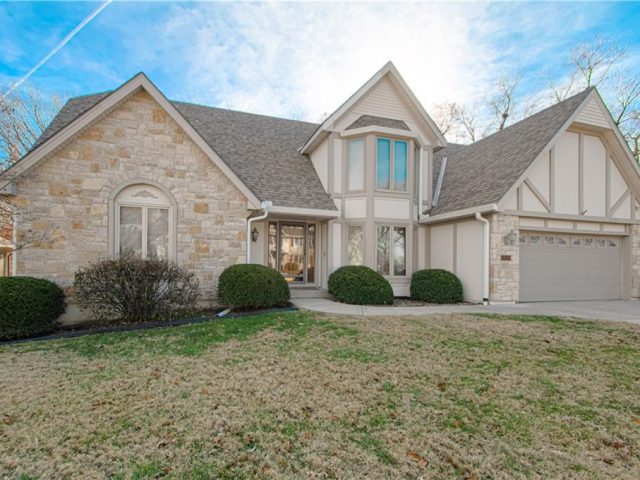 Homes for Sale in Kansas City, MO 64119 | 6909 N Agnes Avenue