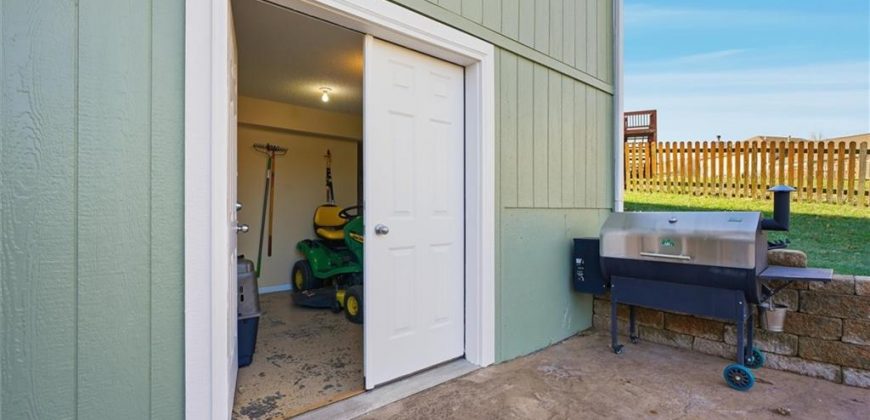 Homes for Sale in Kansas City, MO 64155 | 11910 N Charlotte Street