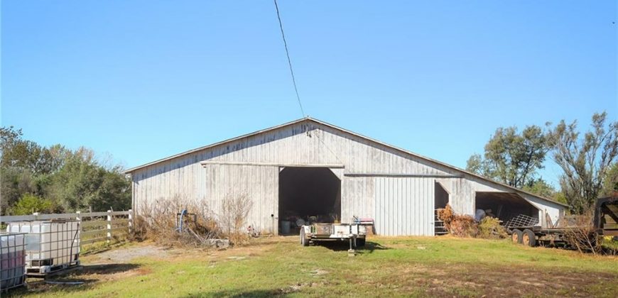 Homes for Sale in Dearborn, MO 64439 | 24110  HIGHWAY Y