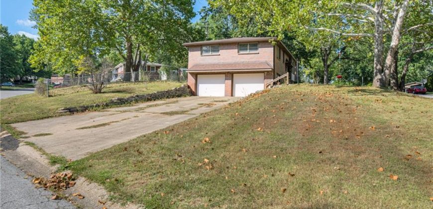 Homes for Sale in Kansas City, MO 64151 | 5018 NW Huonker Road