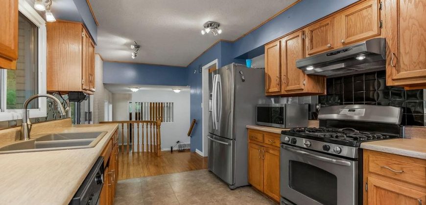 Homes for Sale in Lake Waukomis, MO 64151 | 715 NW South Shore Drive