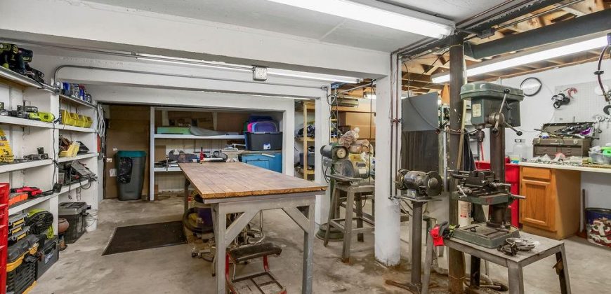 Homes for Sale in Lake Waukomis, MO 64151 | 715 NW South Shore Drive