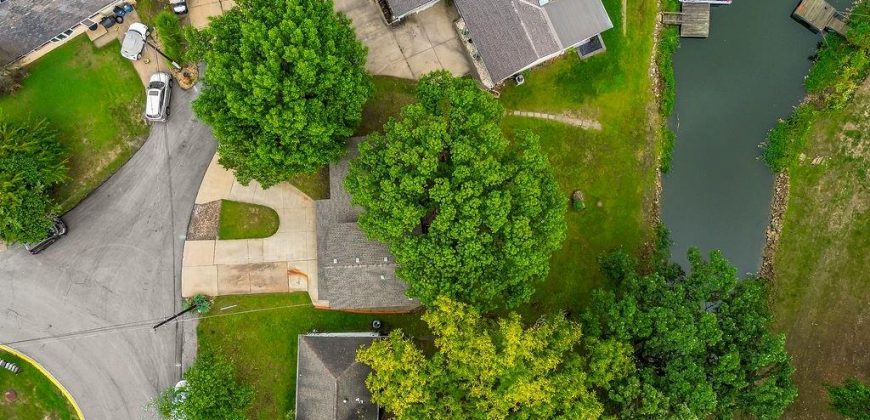 Homes for Sale in Lake Waukomis, MO 64151 | 715 NW South Shore Drive