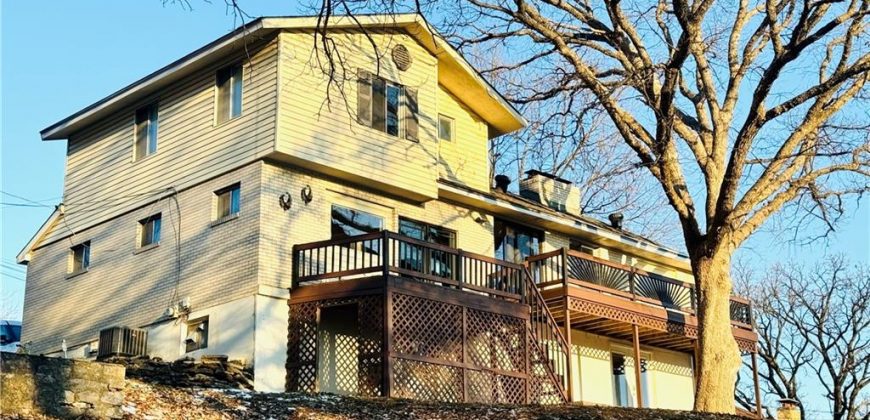 Homes for Sale in Lake Waukomis, MO 64151 | 715 NW South Shore Drive