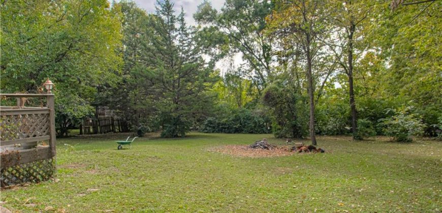 Homes for Sale in Liberty, MO 64068 | 443  Choctaw Street