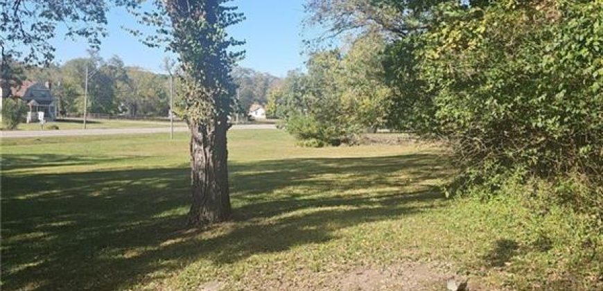 Homes for Sale in Kansas City, MO 64151 | 5301 NW Waukomis Drive