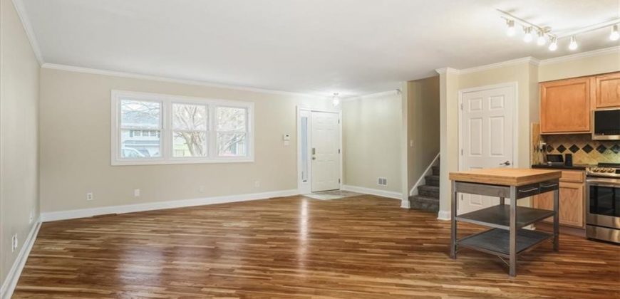 Homes for Sale in Gladstone, MO 64118 | 7320 N Euclid Avenue