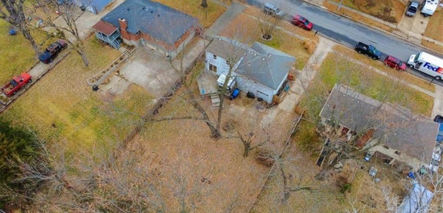 Homes for Sale in Gladstone, MO 64118 | 7320 N Euclid Avenue